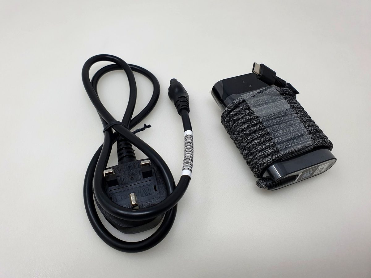 Adapters & Connectivity